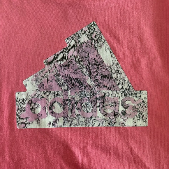 NWT Adidas Pink Graphic Logo T-Shirt - Picture 3 of 7
